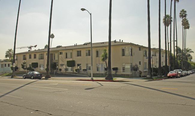 Sands Apartments in Los Angeles, CA - Building Photo - Building Photo