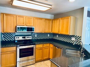 1952 McDonald Ave in Dupont, WA - Building Photo - Building Photo