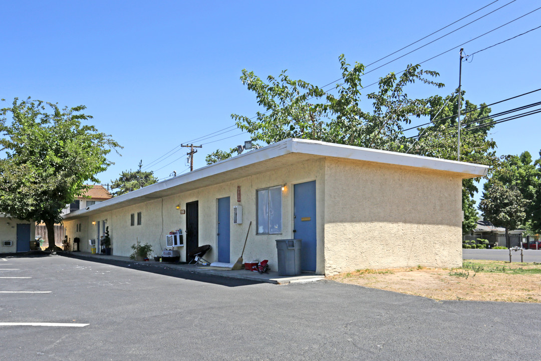 Madera Garden Apartments in Atwater, CA - Foto de edificio