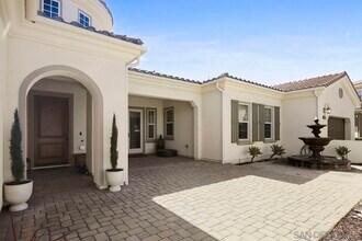 15717 Montbury Pl in San Diego, CA - Building Photo - Building Photo
