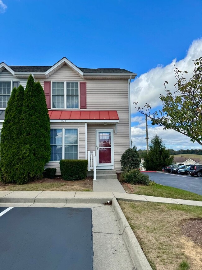 property at 1126 Thomas Paine Dr