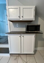65 Summer St, Unit #2 in Taunton, MA - Building Photo - Building Photo
