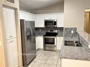 10343 E Emelita Ave in Mesa, AZ - Building Photo - Building Photo