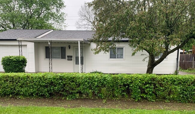 property at 1113 Rossiter Dr