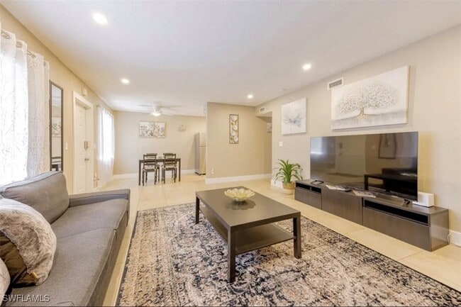 property at 4605 Bayshore Dr