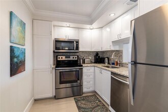 2950 N Palm Aire Dr in Pompano Beach, FL - Building Photo - Building Photo