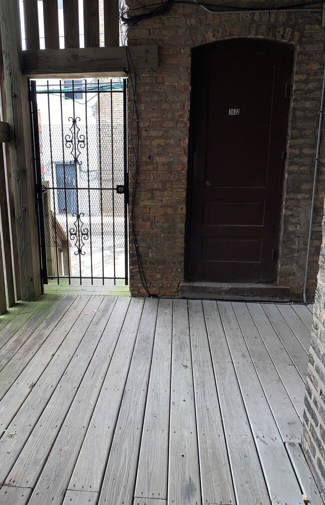 3606 N Racine Ave, Unit 1 in Chicago, IL - Building Photo - Building Photo