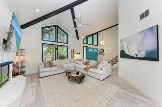 8102 17th Ave W in Bradenton, FL - Building Photo - Building Photo