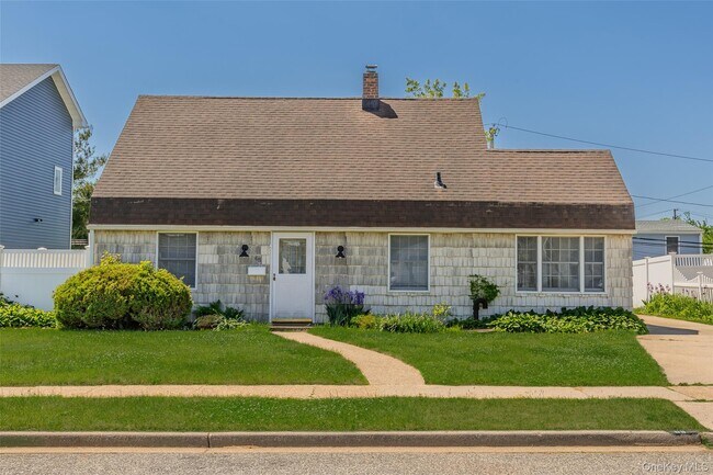 property at 68 Crescent Ln