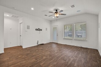 22454 Forest Gorge Ln in Spring, TX - Building Photo - Building Photo