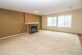 2303 195th Pl SE in Bothell, WA - Building Photo - Building Photo