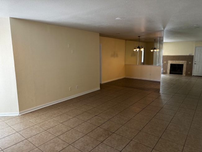 9797 Leawood Blvd in Houston, TX - Foto de edificio - Building Photo