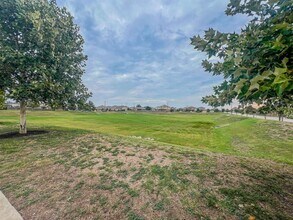 324 Druse Ln in Jarrell, TX - Building Photo - Building Photo