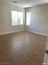 9477 Diamond Bridge Ave in Las Vegas, NV - Building Photo - Building Photo