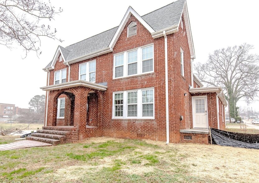 1101 N Main St, Unit 2 in Salisbury, NC - Building Photo