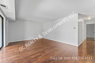 950 E Wilmette Rd in Palatine, IL - Building Photo - Building Photo