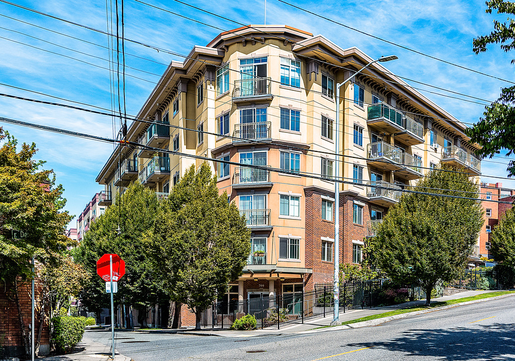 700 E Denny Way-Unit -601 in Seattle, WA - Foto de edificio