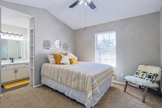 The Centre in Waco, TX - Building Photo - Interior Photo