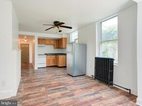 262 Apsley St in Philadelphia, PA - Building Photo - Building Photo