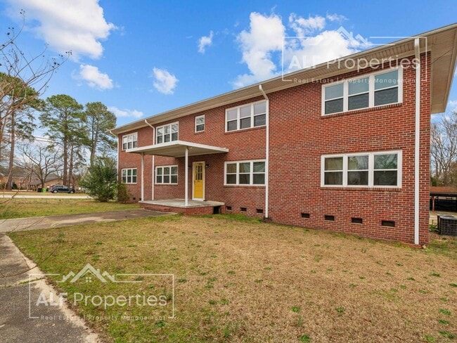 property at 1301 S 10th St