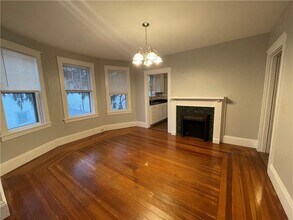 16 Radcliffe Ave-Unit -2 in Providence, RI - Building Photo - Building Photo