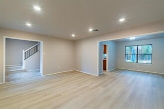 8007 Buckshot Trail in Austin, TX - Building Photo - Building Photo