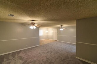 614 Young Blvd in Desoto, TX - Building Photo - Building Photo