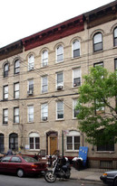 584 Morgan Ave in Brooklyn, NY - Building Photo