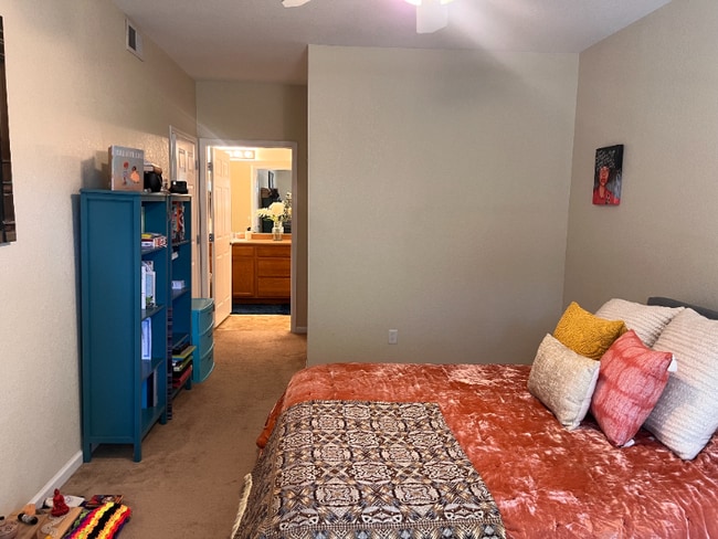8105 E 11th Ave in Denver, CO - Building Photo - Building Photo