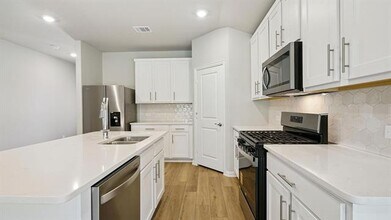 821 Sunflower Rd in Lavon, TX - Building Photo - Building Photo