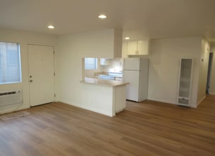 2149 Mount Diablo St, Unit 3 in Concord, CA - Building Photo - Building Photo