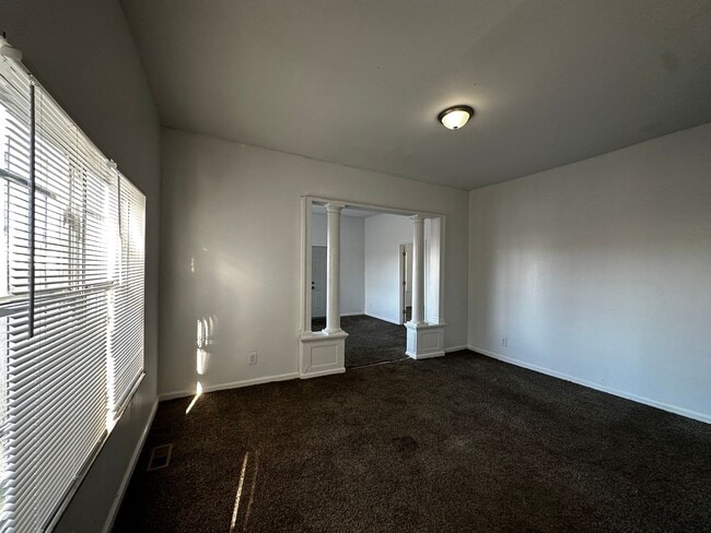 property at 432 S Highland Ave