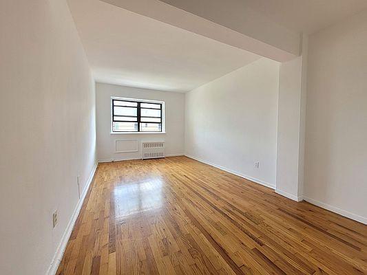 2875 Bainbridge Ave in Bronx, NY - Building Photo - Building Photo