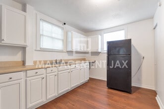 1130 W 12th St in Jacksonville, FL - Building Photo - Building Photo