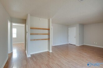 4906 Cotton Row NW in Huntsville, AL - Building Photo - Building Photo