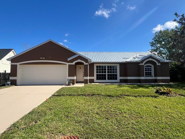 property at 709 Rostock Cir NW