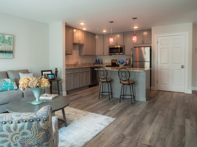 7 Hospital Ave in Danbury, CT - Building Photo - Building Photo