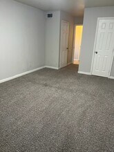 1955 Camelot St in Orange, TX - Building Photo - Building Photo