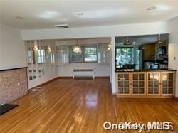 2 Stuart Dr in Syosset, NY - Building Photo - Building Photo