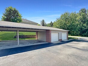 5370 Glenn Cross Rd in Battle Creek, MI - Building Photo - Building Photo