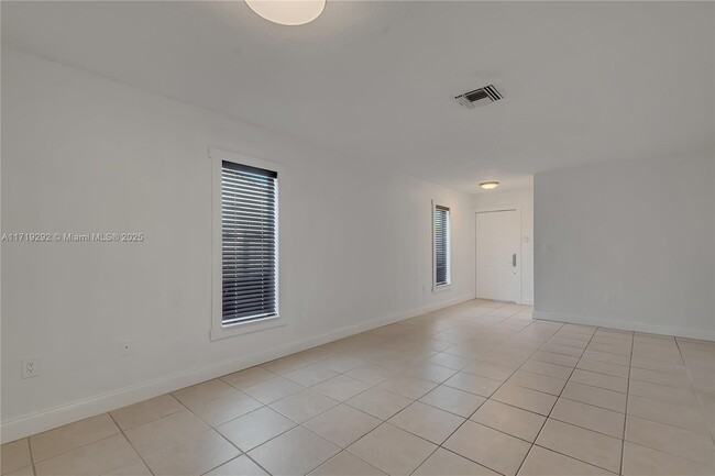 9588 SW 4th Ln in Miami, FL - Building Photo - Building Photo