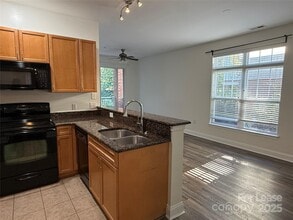 1310 Kenilworth Ave in Charlotte, NC - Building Photo - Building Photo