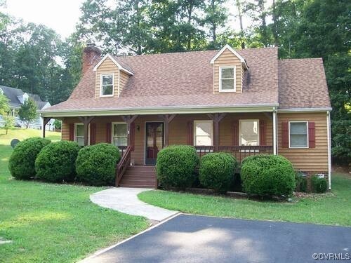 14408 Anglewood Ct in Chester, VA - Foto de edificio