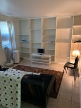 603 G St SW, Unit Basement Furnished APT in Washington, DC - Building Photo - Building Photo