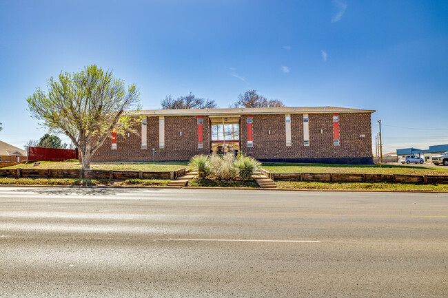 Aura Court Apartments in San Angelo, TX - Building Photo - Building Photo
