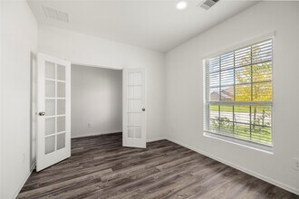 1351 Antigua Dr in Conroe, TX - Building Photo - Building Photo