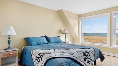 47 King St, Unit #2 in Scarborough, ME - Building Photo - Building Photo