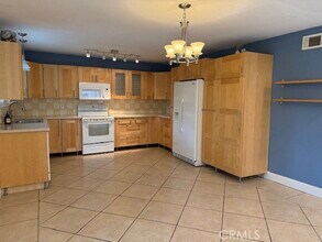 22648 Mobile St in Los Angeles, CA - Building Photo - Building Photo