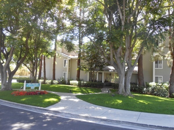 property at 1424 Brett Pl
