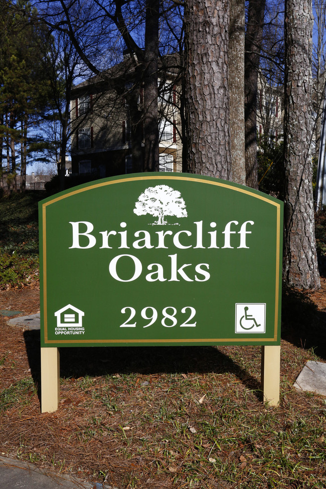 Briarcliff Oaks in Atlanta, GA - Building Photo - Building Photo